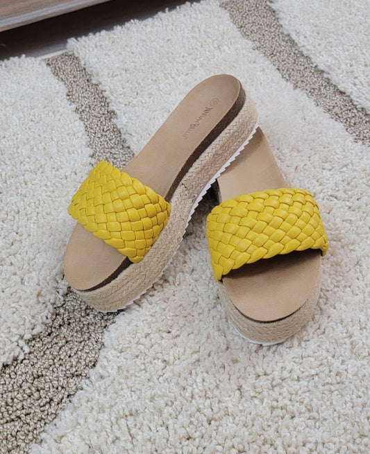 "Tikki" Yellow Sandal