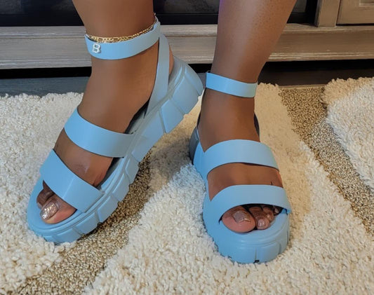 "GeGe" Blue Sandal